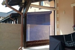 Detaliu cu folia de PVC din lateral